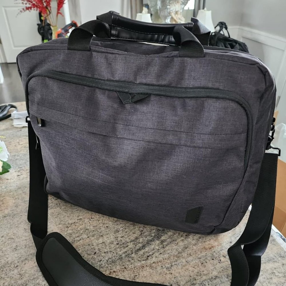 Men's Black ziper Laptop bag 17.1"L